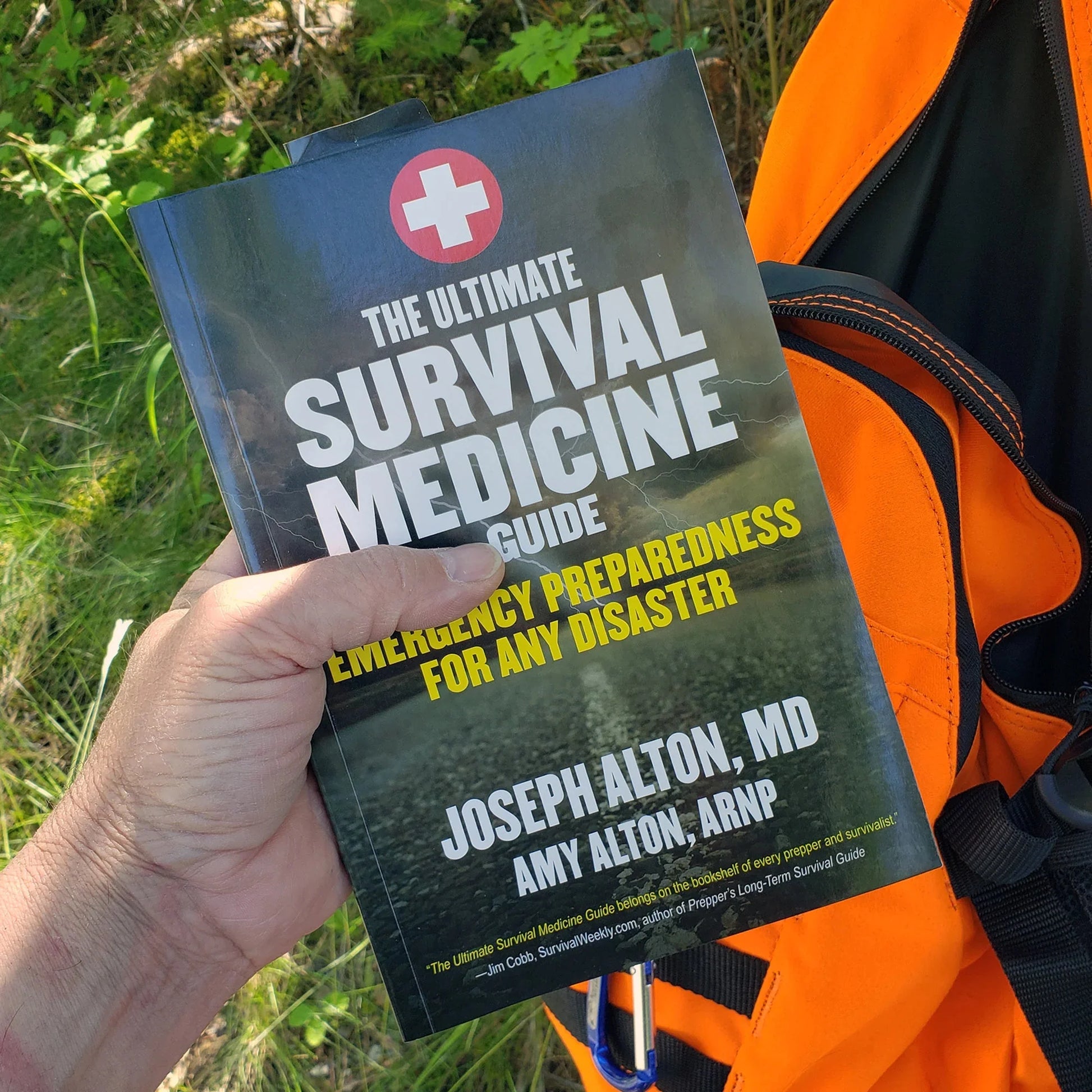 The Ultimate Survival Medicine Guide : Emergency Preparedness for ANY Disaster (Paperback)